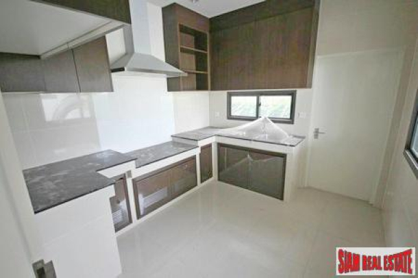 Setthasiri Onnut-Srinakarindra | New Designer Home with4 Bedrooms and 284 Sqm.-9
