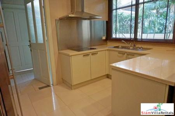 Baan Sansiri | Four bedroom Unfurnished Family Home for Rent in Gated Compound at Ekkamai BTS-10