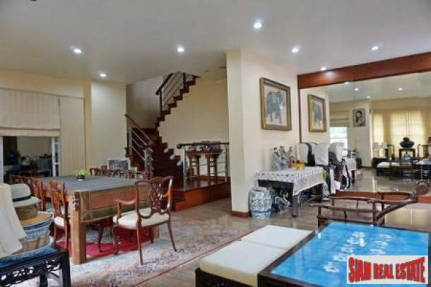 4 Bedroom Family Home in Sahthorn. Gated Compound. Best Deal in Sathorn.-3