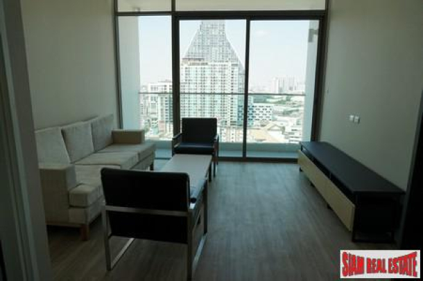 Brand New Duplex and Triplex Townhouse Style Condo on Surawong-10