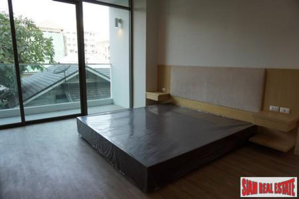 Brand New Duplex and Triplex Townhouse Style Condo on Surawong-8