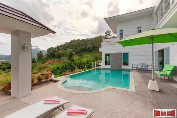 Two Storey 3 Bedrooms with Private Pool House with Large Garden in the Heart of Pattaya-19
