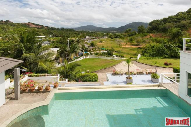 Botan Village | Large Modern 4 bedroom House with Views over Loch Palm Golf Course-9