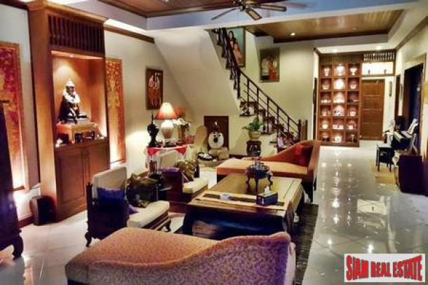 Two Storey 3 Bedrooms with Private Pool House with Large Garden in the Heart of Pattaya-11