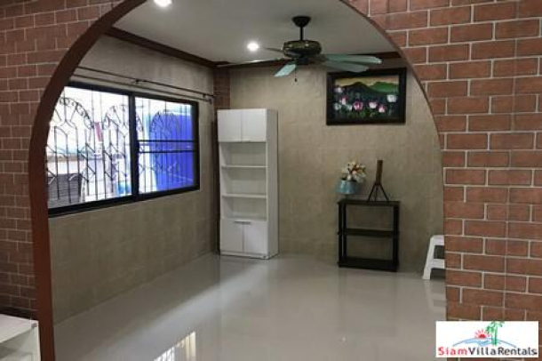 Two Storey 3 Bedrooms with Private Pool House with Large Garden in the Heart of Pattaya-4