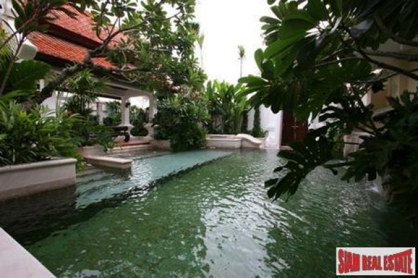 Super Luxury Housing Development With Boat Mooring Facilities in Pattaya-3