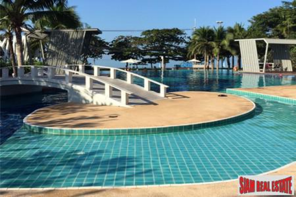 Luxury but Affordable on the Quiet South End of Jomtiend Beach Opposite of Jomtien Beach Road.-1