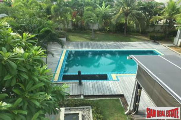 Luxurious and Well-Furnished Family Villa on a Generous Plot with Private Pool.-1