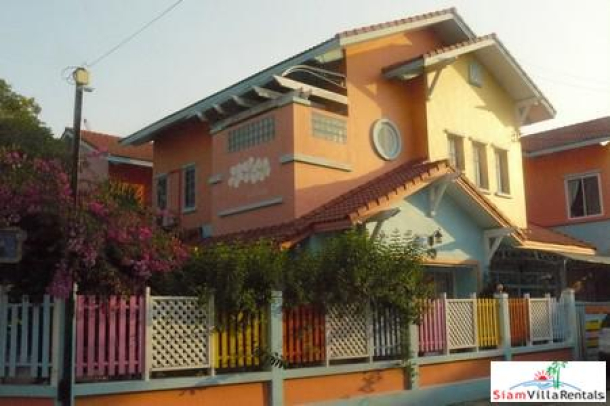 A Big Beautiful 3 Bedrooms House Just 250 Meters from Jomtien Beach!-1