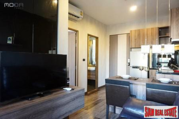 The elegance and modern lifestyle Condominium-15