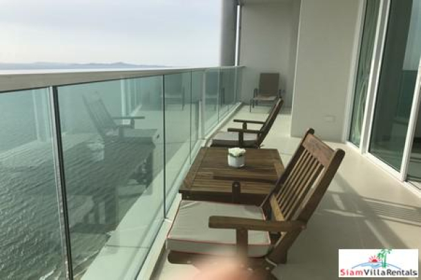 2 Bedrooms Absolute Beachfront Condominium with Full Panoramic Ocean View.-4