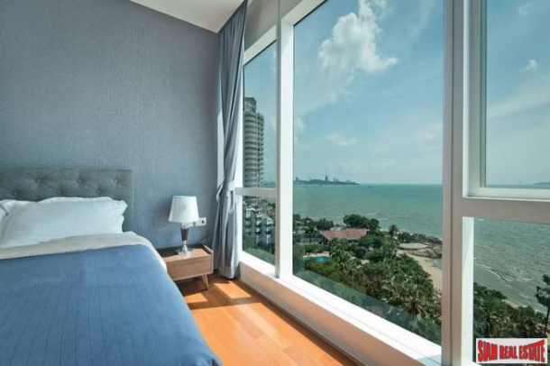New Luxuriouse Modern Highrise Condo on Wongamat-Absolute Beachfront on Wongamat Beach-11