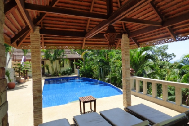Luxury Villa for Holiday Rental with Sea Views and Infinity Edge Pool in Patong-12