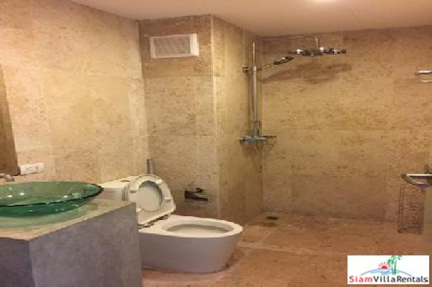 2 Bedroom 2 Bathroom (80sq.m.) Modern Residence With Beach Access - North Pattaya-9