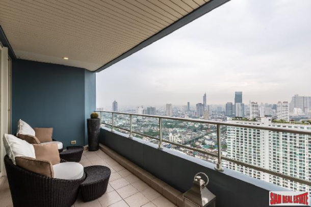 Ultimate Luxury 4 Bed River and City View Condo on the 40th Floor at Chao Phraya River-16