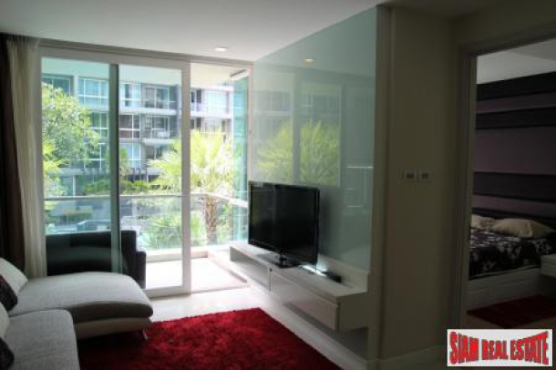Best value 2 bedroom condo, modern and secure, 2 min walk to shops, central Pattaya-3