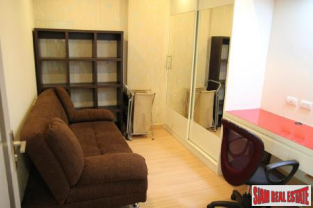 Best value 2 bedroom condo, modern and secure, 2 min walk to shops, central Pattaya-8