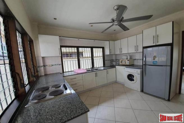 Sensitive Hill | Spacious and Tropical Three Bedroom Condo in Kathu-17
