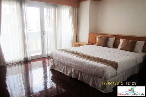 Q Langsuan | Luxury Three Bedroom Condo for Rent-18