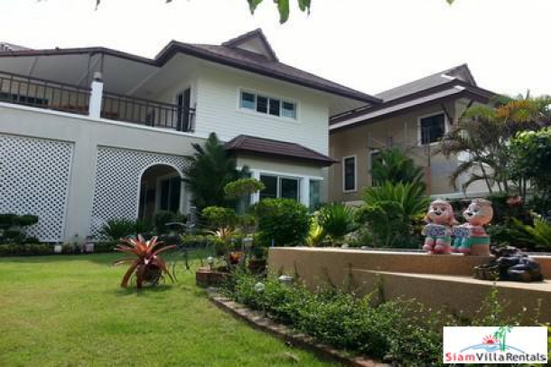 3 Bedroom House with outdoor jacuzzi for Rent in East Pattaya-1