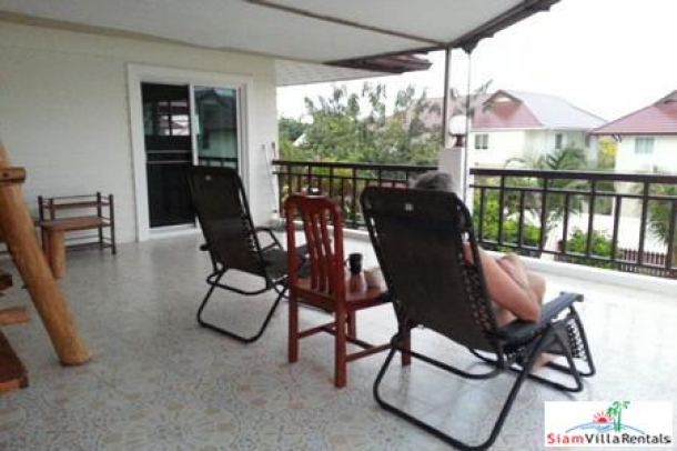 3 Bedroom House with outdoor jacuzzi for Rent in East Pattaya-5