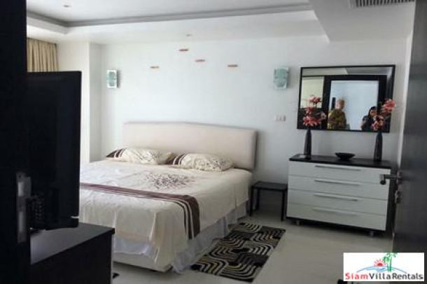 Ultra Modern 1 bedroom 45 sq.m. Low Rise Condo Located In The Heart of Pattaya-8
