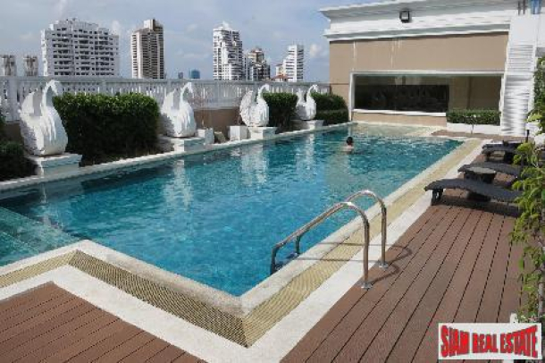 Luxurious Two Bed Condo for Sale at Ekamai-3