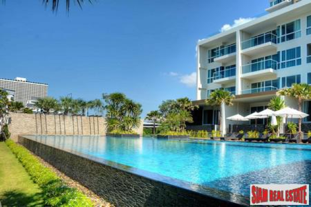 Absolute Beachfront Luxury Condominium in Jomtien Pattaya-5