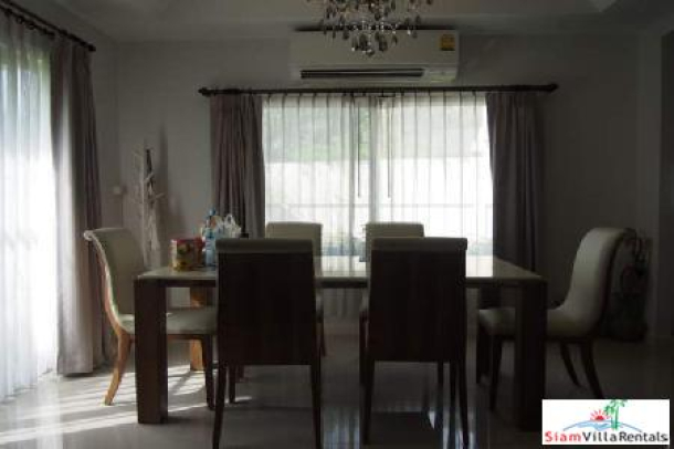Deluxe Two Bedroom Condominium for Rent on the 18th Floor at Asoke-16