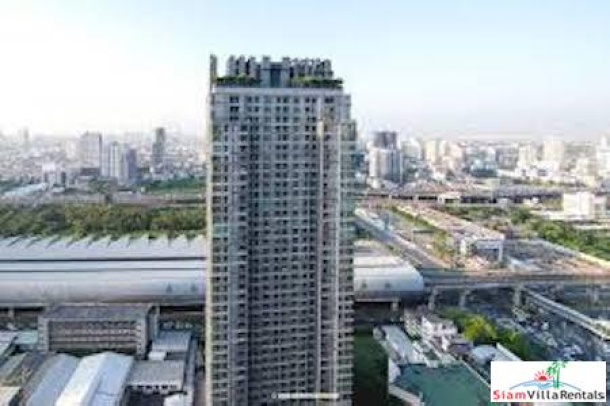 Deluxe Two Bedroom Condominium for Rent on the 18th Floor at Asoke-1
