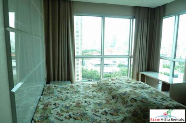 Deluxe Two Bedroom Condominium for Rent on the 18th Floor at Asoke-3