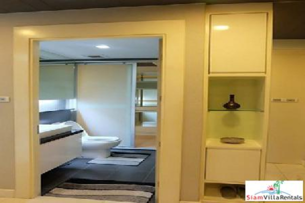 Circle Condominium | New Fully Furnished 42nd Floor One Bedroom Apartment for Rent in Phetchaburi-14