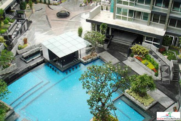 Large 1 bedroom condo on the first floor near swimming pool for rent- Pattaya city-11