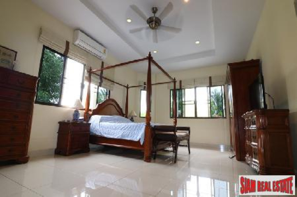 Single house with separate guest house en-suit-7