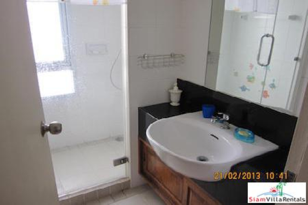 Two Bedroom Two Bath Condo for Rent Near BTS Phrakhanong, Bangkok-8