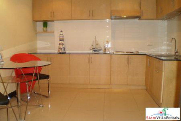 Very Nice Pet Friendly Furnished One Bedroom Near Phra Khanong, Bankgok-9