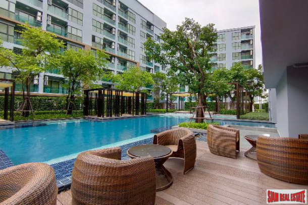 Ready to Move in Resort Style Low-Rise Condo next to Canal at Sukhumvit 50, BTS Onnut - 1 Bed Units - Up to 33% Discount and Full Furnished!-1
