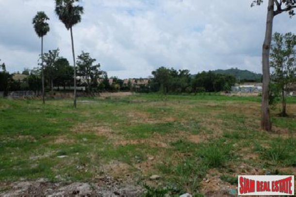 Land for Sale in a Very Desirable Area of Nai Harn, Southern Phuket-2