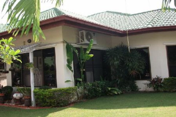 Three Bed, Three Bathroom House on 500sq.m. of Land For Long Term Rent - East Pattaya-1