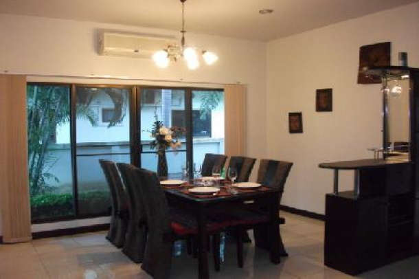 Three Bed, Three Bathroom House on 500sq.m. of Land For Long Term Rent - East Pattaya-4
