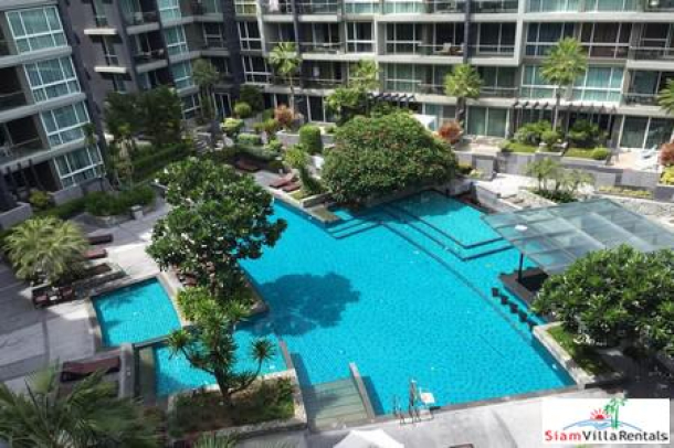 Best value 1 bedroom condo in The Heart of Pattaya, modern and secure, 2 min walk to shops, central Pattaya-1