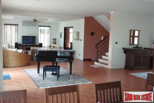 Private 5-Bedroom Family Home with Pool and Large Gardens in Koh Kaew, Phuket-12