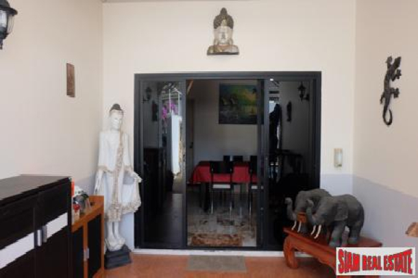 Two Bedroom Pool Villa for Rent in a Great Rawai Location-3