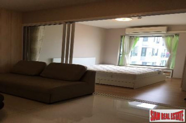 Views of the City from this One Bedroom Condo Centrally Located in Bangkok-2