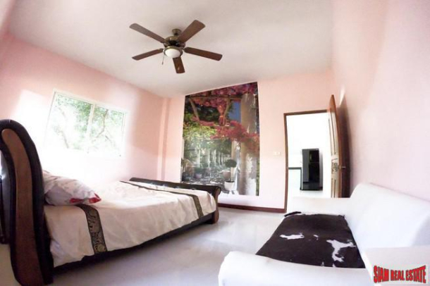 Platinium Residence Park | Rawai Three Bedroom with Pool in a Villa Development-14