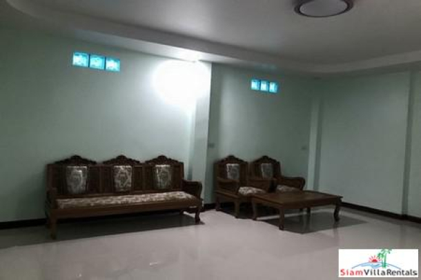 Hot Deal! Big Beautiful 4 Bedrooms House in Naklua Wongamat Area for Rent-3