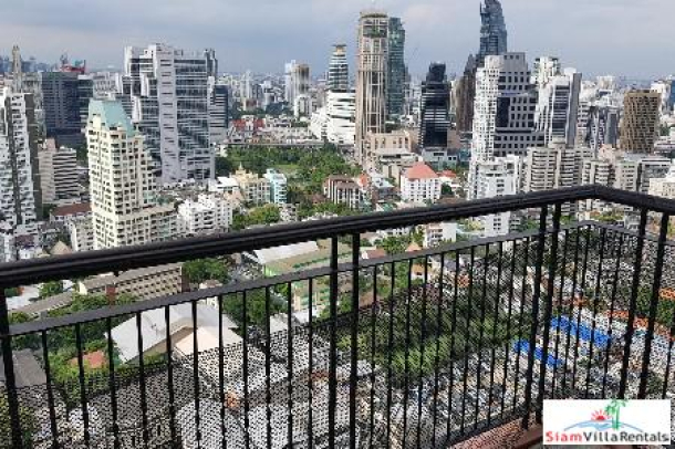 Aguston Sukhumvit 22 | Luxury and City Views From this Three Bedroom, Five Bath for Rent Near Sukhumvit 22, Bangkok-1