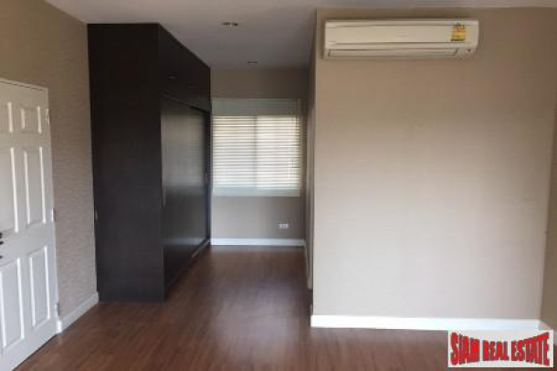 Three Bedroom Home in a Central Location, Bangna, Thailand-3