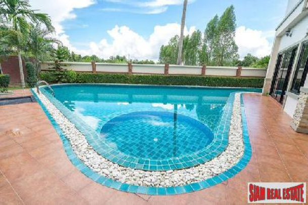 Quick Sale! Beautiful Big 4Beds House with Large Private Pool Villa-3