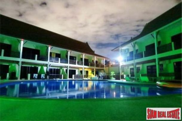 Super Big Pool Villa for Sale on the Hills Close to South Pattaya just 250 Meters to the Sea-4